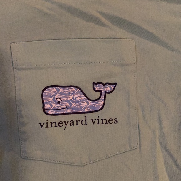 Large long sleeve vineyard vines shirt - Picture 2 of 4